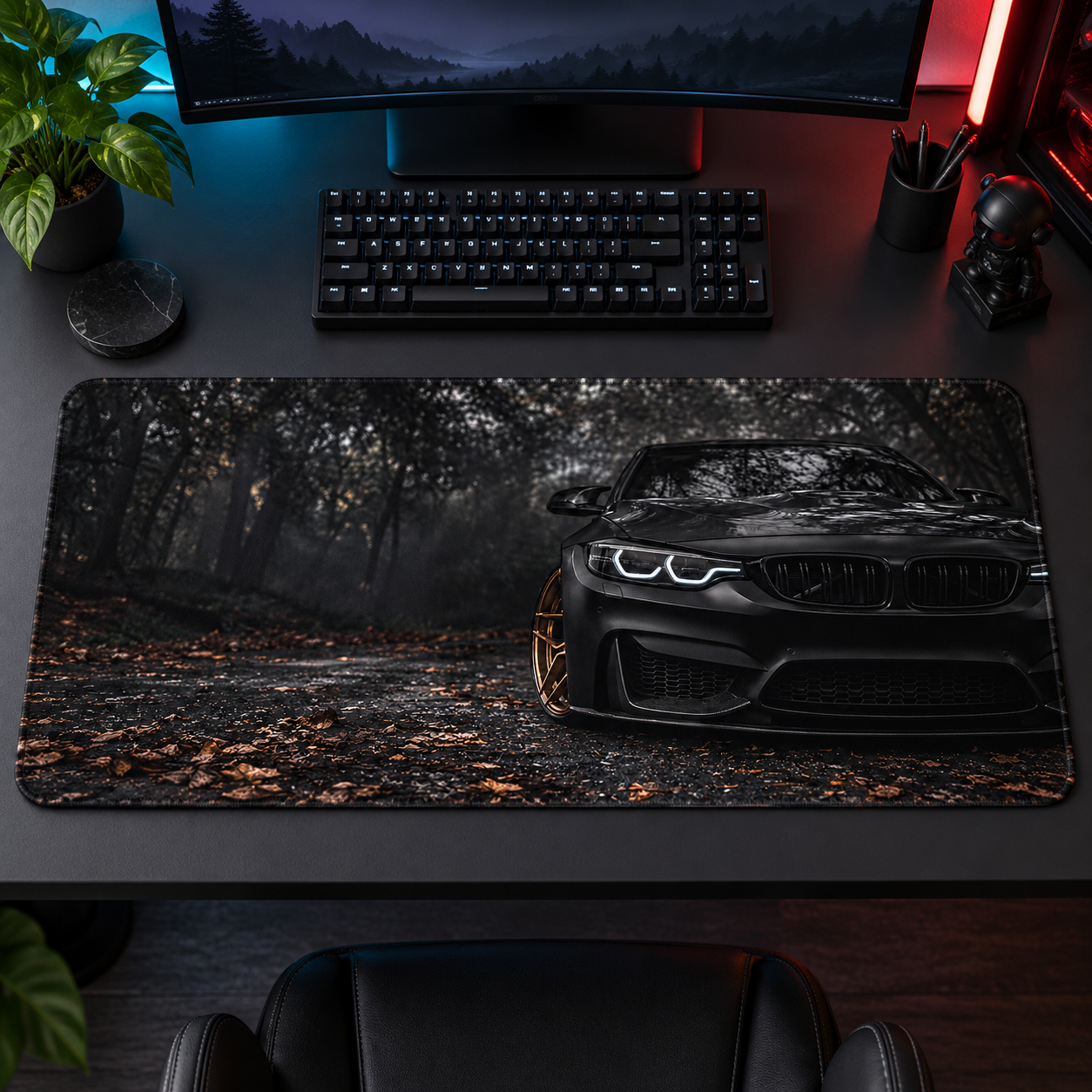 Karanlık Ormanda Siyah BMW Mouse Pad - Y1421